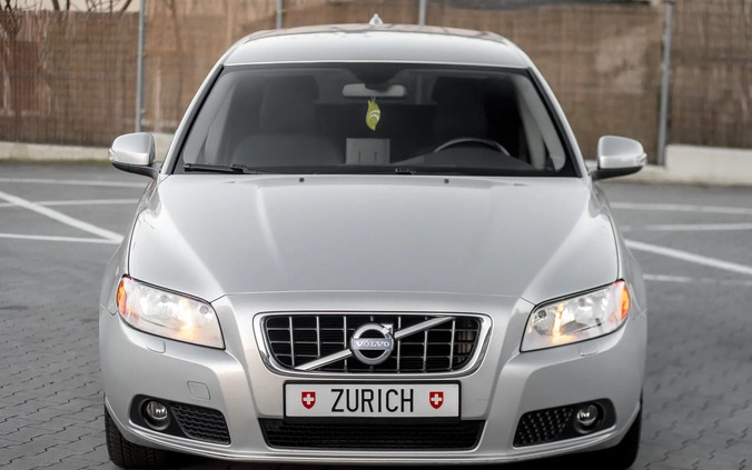 Volvo V70 cena 27900 przebieg: 276326, rok produkcji 2011 z Radom małe 631